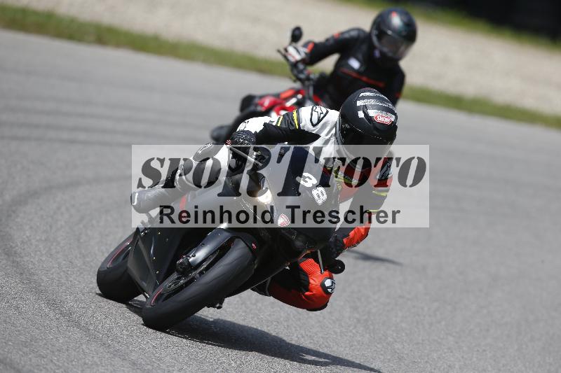 /Archiv-2024/29 12.06.2024 MOTO.CH Track Day ADR/Gruppe blau/38